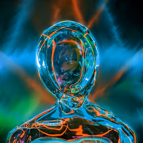 Item #59955606537675797326917814374313796460963910387106629206424555233899595169793 Media