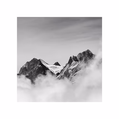 Item #4957194782878425524435841339739602909464041924786151306277751044869996937217 Media