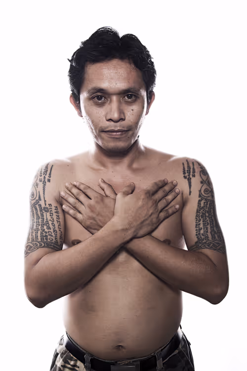 Item #73594923194036110319030104249405770047387281831678359867823972416557284327425 Media