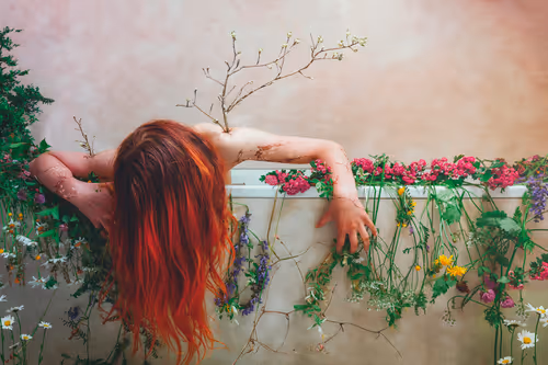 Item #19586393811573236402561731302236147735132277441233289904555605201976794546186 Media