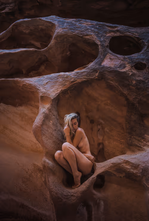 Item #83332782865168099246111470793904216784049773190563389119764666124519352565761 Media