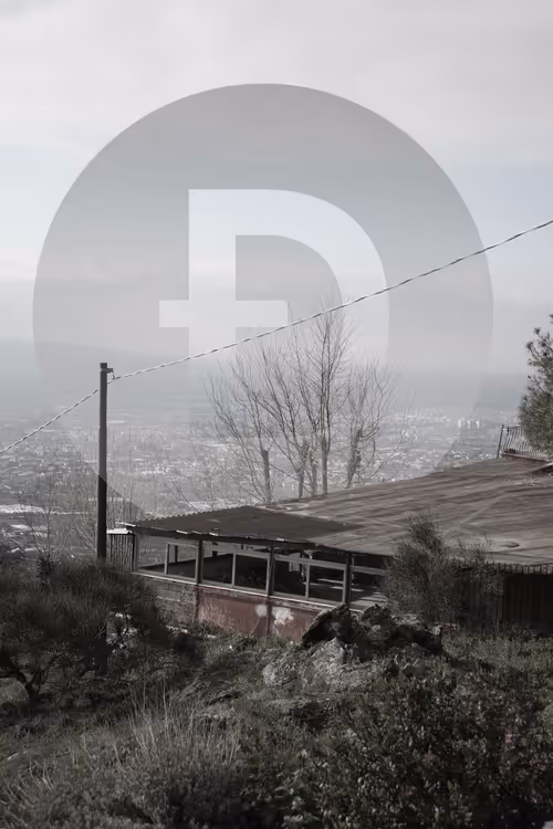 Item #14858630083358836788947694746673407802481565620965726106254222121000945844225 Media