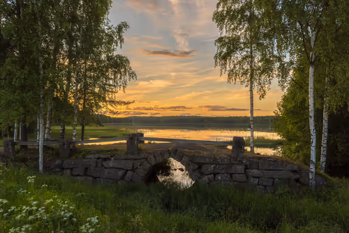 Item #53532806871377414762002313046978113508138147467496899965601038675515621244929 Media