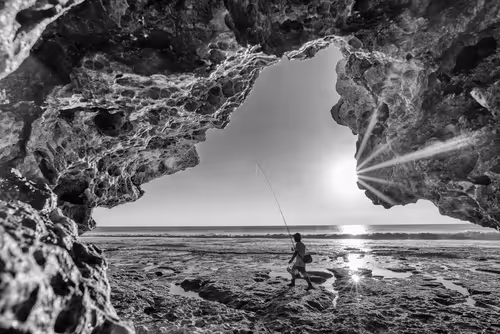 Item #84834639463328091260484975677994672960317612935287513554023817811151168733185 Media