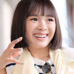 Keswarin Tan - Genuine Smile -#018