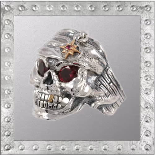 Item #44746194182793400912343588997340986758940336322370103626433839501454058979329 Media