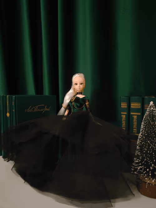 Item #11961321273315843393117217889358814831628969918437034624585432523706258685953 Media