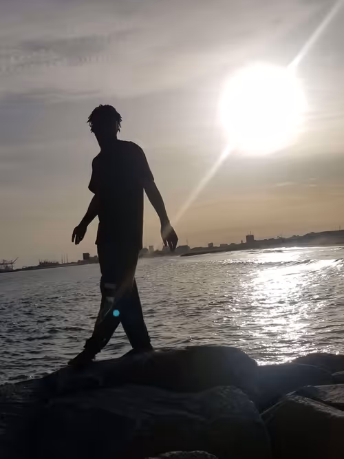 Item #34840619722959169144719167743025759993218141933930086320592941760032263897089 Media