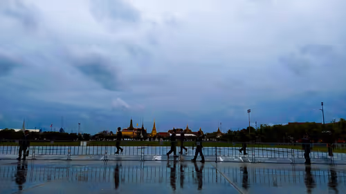 Item #79713203318427151500425127897516188982534148841473779850876404407988243136513 Media