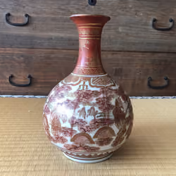 #00026/Kotoyaki _  Bamboo grove and auspicious, People painting _ Sake bottle