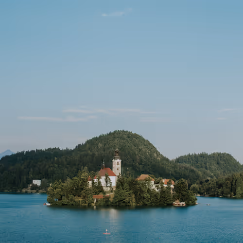 Item #1044129803555163806749913791991378571335345279143331484986438569323478908929 Media