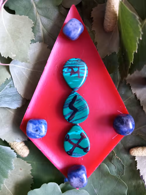 Item #22792768105516219137734071195640847158683865628995080941941242322687732219905 Media