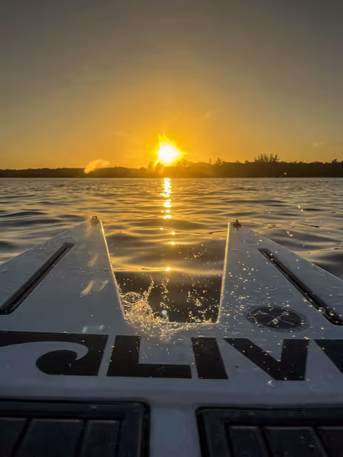 Item #32571599381915271373932081734413523199662368028101372806219517602934502195201 Media