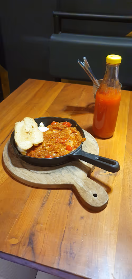 Item #45587486599812322055071502889889837694324180513747183771448819551109250023425 Media