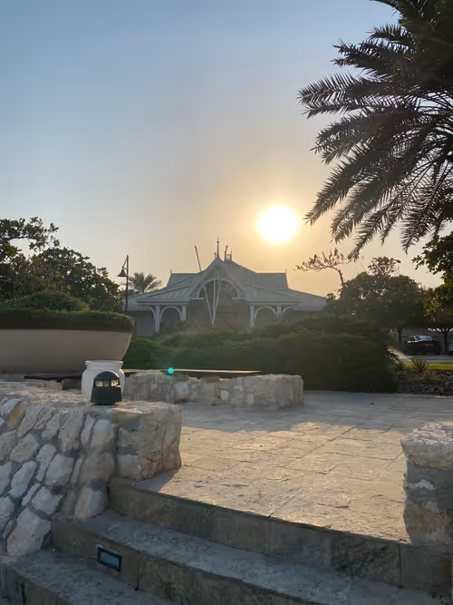 Item #68152492232920701339434713798111598292812104746675301332410838660451273801729 Media