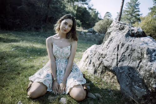 Item #108114342104392653736314500859474189257367411327069604905681252918252665831425 Media