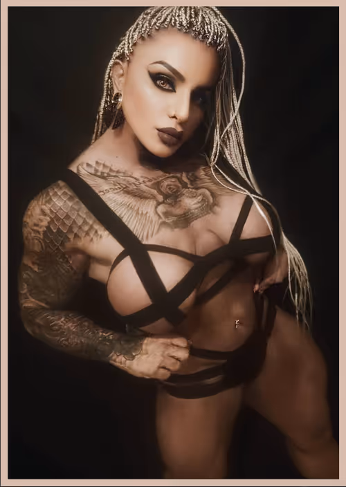 Item #83316547226502748102586803226248659676811672040446730735485306185703428718593 Media