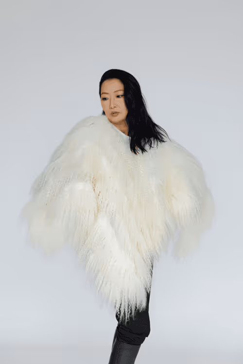 Item #73206392582018512635850618319522588868480090190892024513852671495617420197889 Media