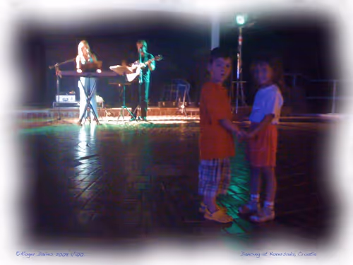 Item #25766228410116791685339336380012731519026805930459738932816938917162775478372 Media