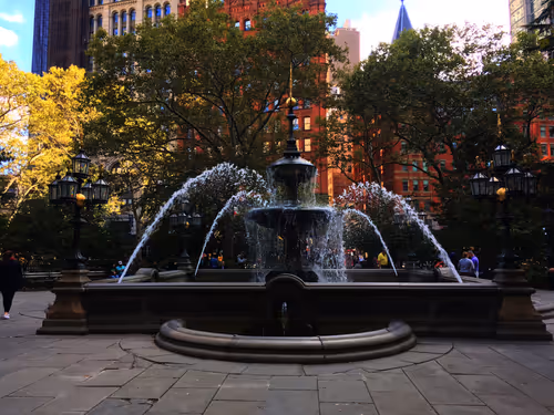 Item #25957952999505490552190567651766701552502686294615518920680207428764250931201 Media