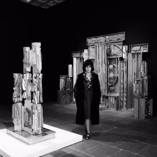 Louise Nevelson Photographed By David Gahr