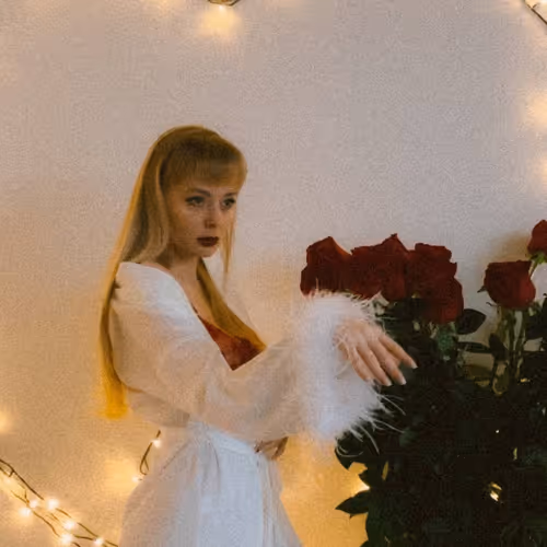 RED ROSE