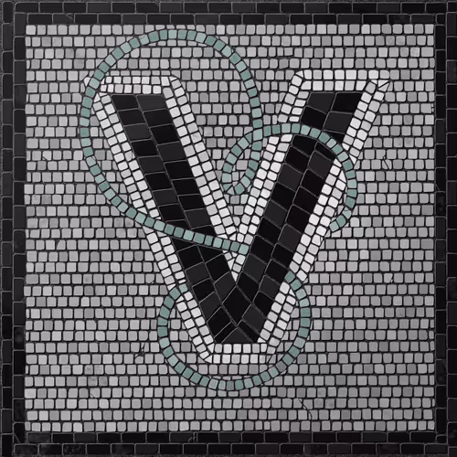 Item #118241376575120369325759037501517647991 Media