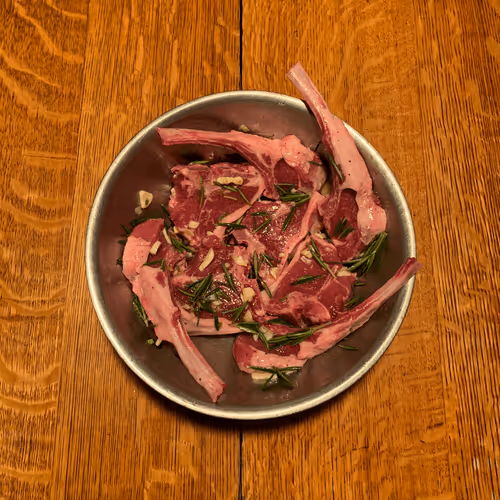 Marinating Chops 1/1