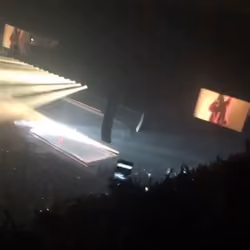 Kendrick Lamar - "Alright" (Live)