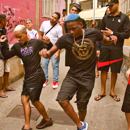 FAVELA CONTENT