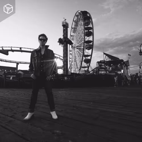 Item #57896044618658097711785492504343954094734481591763882970635848075250061279990 Media