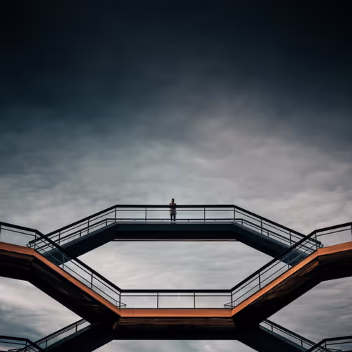 A pulse in stillness