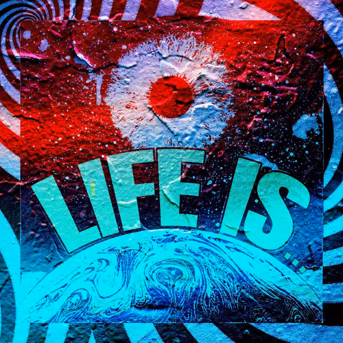 Blondish Life Is