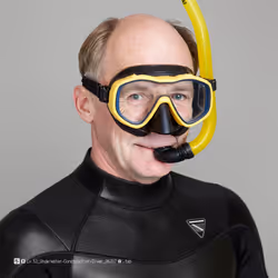 6706