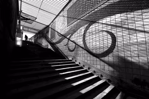 BLACK&WHITE - Yt7O7BPVTm