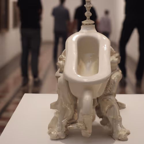 La fontaine a pris Du-champs