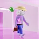 712
