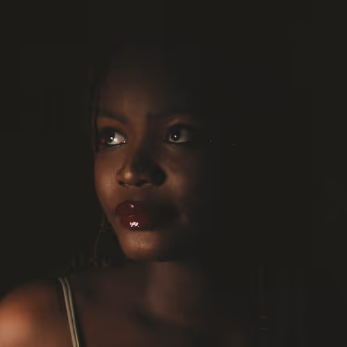 Chiaroscuro Qyzee3f0ws