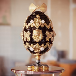Royal Egg #1016
