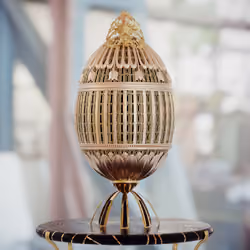 Royal Egg #1035