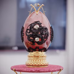 Royal Egg #372