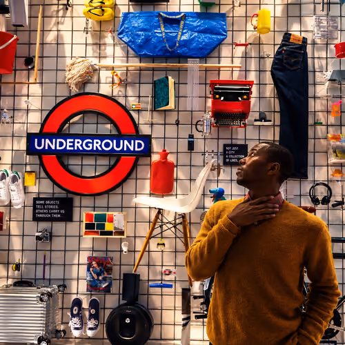 LONDON: OBJECTS AND IDENTITY