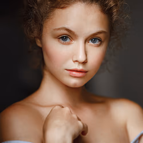 Portrait - 0gZpzkzLLc