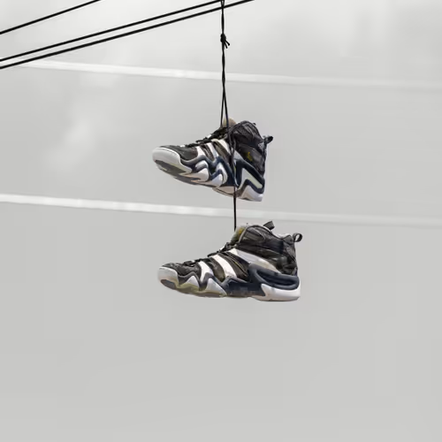 Unclejut Shoefiti
