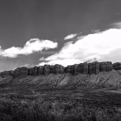 Black and White - v0qDMJU47I