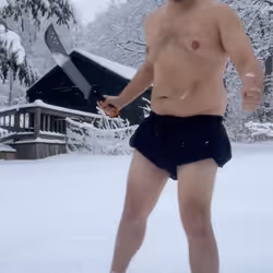 376