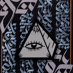 352
