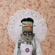 823