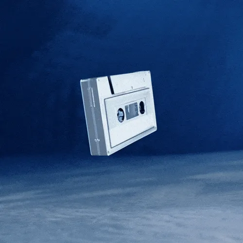 7762