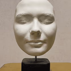 Living face 2